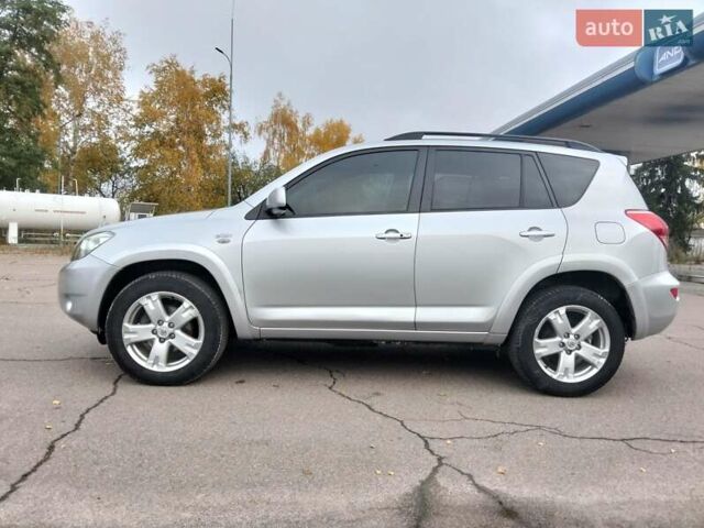 Тойота РАВ 4 2008 в Конотопе на Automoto.ua Серый Тойота РАВ 4, объемом двигателя 2.2 л и пробегом 208 тыс. км за 10490 $, фото 12 на Automoto.ua