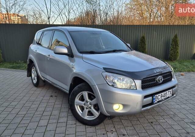 Серый Тойота РАВ 4, объемом двигателя 2.23 л и пробегом 293 тыс. км за 7999 $, фото 27 на Automoto.ua