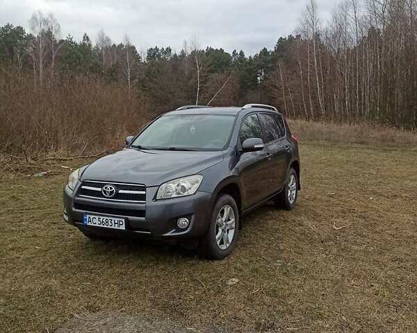 Серый Тойота РАВ 4, объемом двигателя 2.2 л и пробегом 221 тыс. км за 12300 $, фото 8 на Automoto.ua