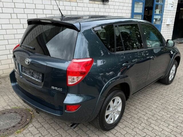 Серый Тойота РАВ 4, объемом двигателя 0 л и пробегом 229 тыс. км за 1909 $, фото 1 на Automoto.ua