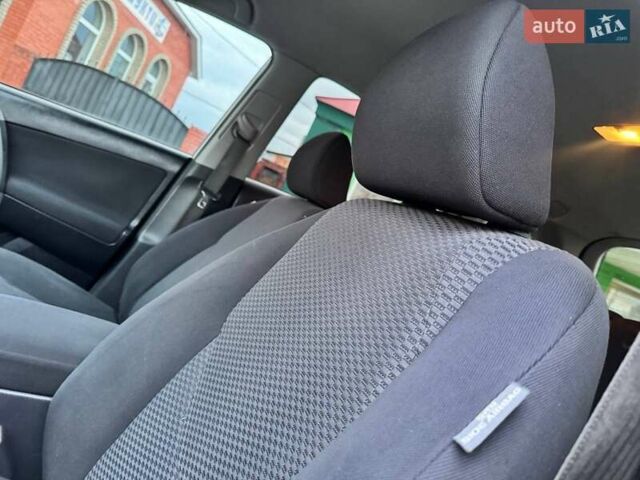 Сірий Тойота РАВ 4, об'ємом двигуна 2.23 л та пробігом 175 тис. км за 9650 $, фото 18 на Automoto.ua