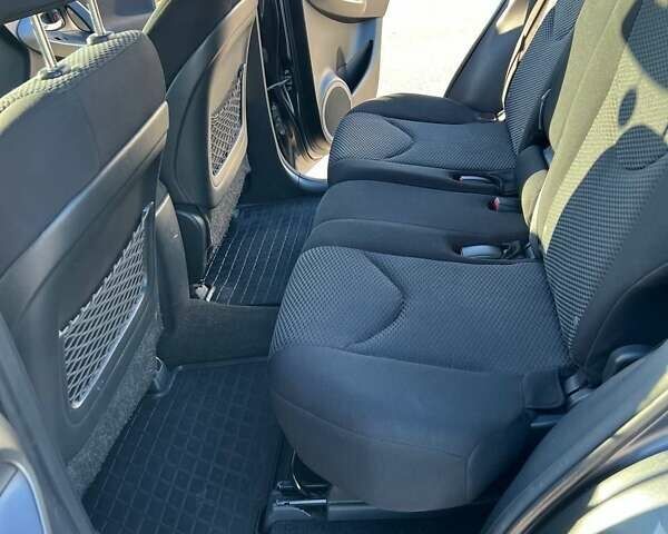 Серый Тойота РАВ 4, объемом двигателя 2.2 л и пробегом 199 тыс. км за 10500 $, фото 16 на Automoto.ua