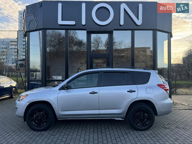 Сірий Тойота РАВ 4, об'ємом двигуна 2.5 л та пробігом 251 тис. км за 9499 $, фото 3 на Automoto.ua