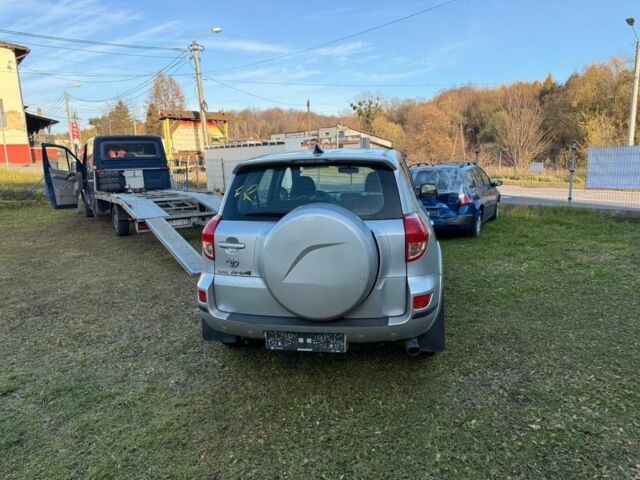 Серый Тойота РАВ 4, объемом двигателя 2.2 л и пробегом 300 тыс. км за 4000 $, фото 4 на Automoto.ua