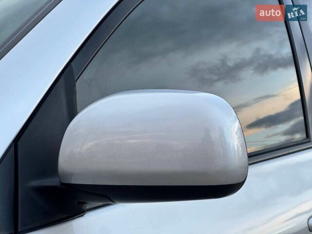 Сірий Тойота РАВ 4, об'ємом двигуна 2.23 л та пробігом 175 тис. км за 9650 $, фото 7 на Automoto.ua