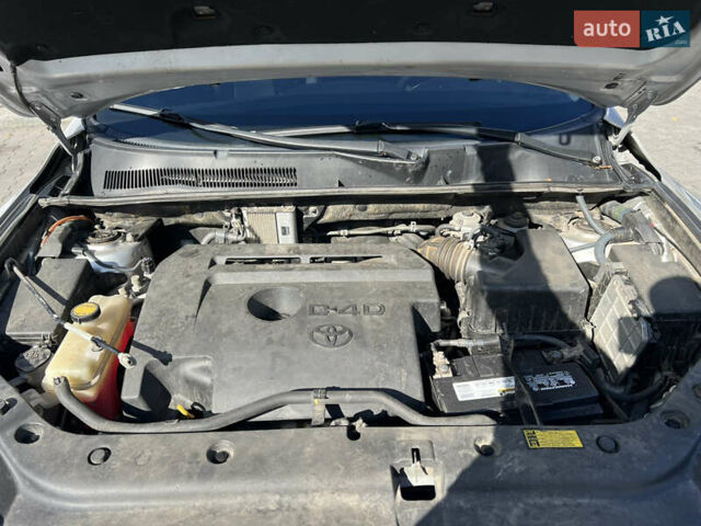 Серый Тойота РАВ 4, объемом двигателя 2.2 л и пробегом 291 тыс. км за 10699 $, фото 26 на Automoto.ua