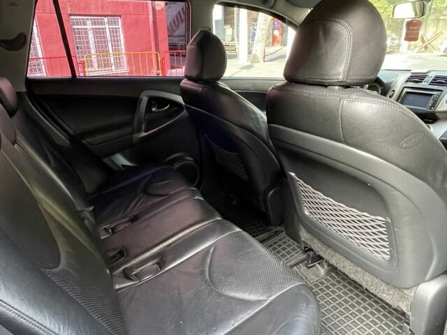 Сірий Тойота РАВ 4, об'ємом двигуна 2.2 л та пробігом 238 тис. км за 9900 $, фото 6 на Automoto.ua