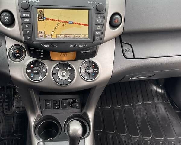 Серый Тойота РАВ 4, объемом двигателя 2.2 л и пробегом 288 тыс. км за 13200 $, фото 17 на Automoto.ua