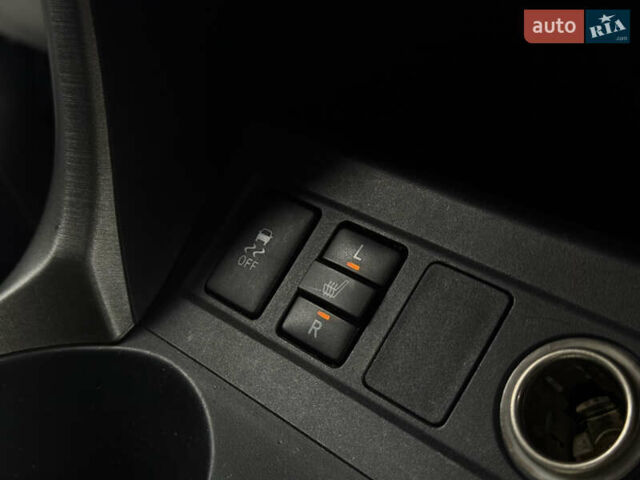 Серый Тойота РАВ 4, объемом двигателя 2.2 л и пробегом 279 тыс. км за 12600 $, фото 27 на Automoto.ua