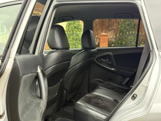 Серый Тойота РАВ 4, объемом двигателя 2.2 л и пробегом 279 тыс. км за 12600 $, фото 11 на Automoto.ua