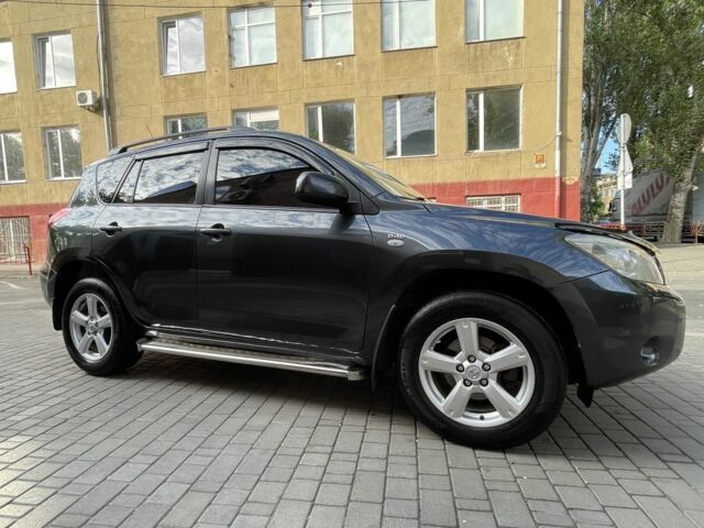 Сірий Тойота РАВ 4, об'ємом двигуна 2.2 л та пробігом 238 тис. км за 9900 $, фото 2 на Automoto.ua