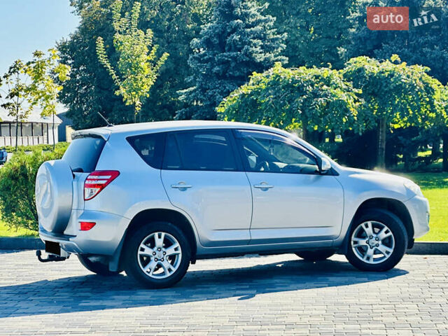 Сірий Тойота РАВ 4, об'ємом двигуна 2 л та пробігом 139 тис. км за 11500 $, фото 6 на Automoto.ua
