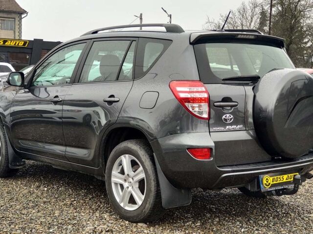 Серый Тойота РАВ 4, объемом двигателя 2.2 л и пробегом 168 тыс. км за 14100 $, фото 3 на Automoto.ua