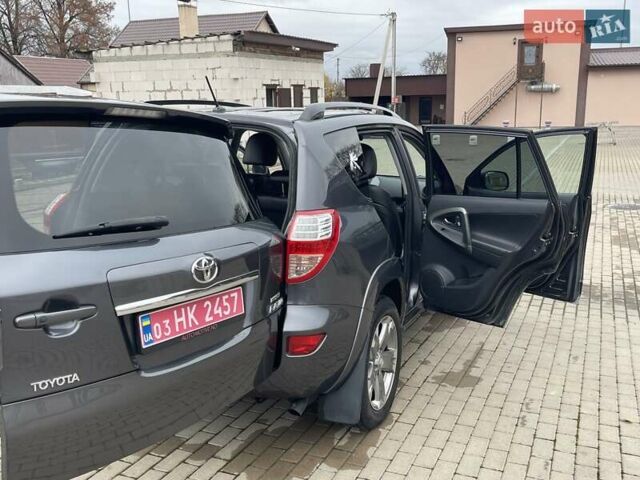 Серый Тойота РАВ 4, объемом двигателя 2.2 л и пробегом 288 тыс. км за 13200 $, фото 27 на Automoto.ua