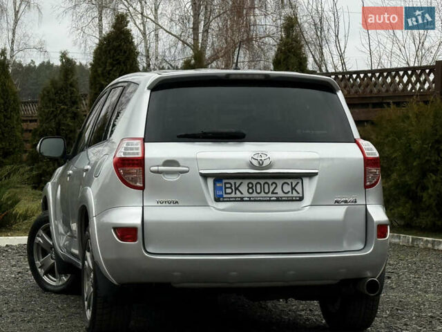 Серый Тойота РАВ 4, объемом двигателя 2.2 л и пробегом 279 тыс. км за 12600 $, фото 9 на Automoto.ua
