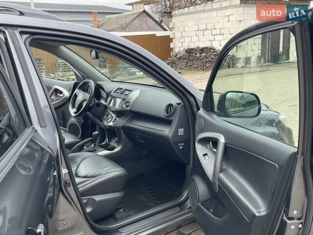 Серый Тойота РАВ 4, объемом двигателя 2.2 л и пробегом 288 тыс. км за 13200 $, фото 34 на Automoto.ua