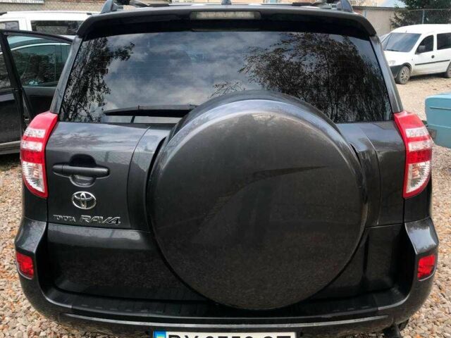 Серый Тойота РАВ 4, объемом двигателя 2.2 л и пробегом 240 тыс. км за 12300 $, фото 3 на Automoto.ua