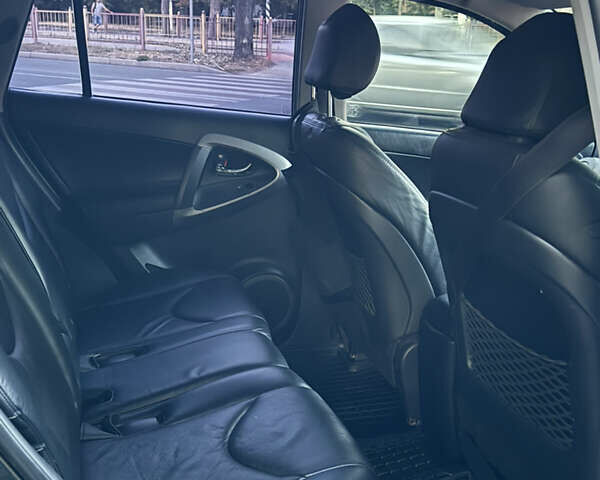 Серый Тойота РАВ 4, объемом двигателя 2.23 л и пробегом 217 тыс. км за 10900 $, фото 12 на Automoto.ua