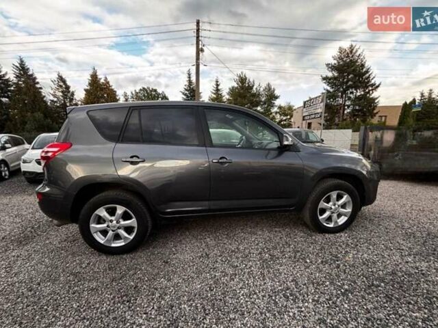 Сірий Тойота РАВ 4, об'ємом двигуна 2 л та пробігом 137 тис. км за 7700 $, фото 17 на Automoto.ua