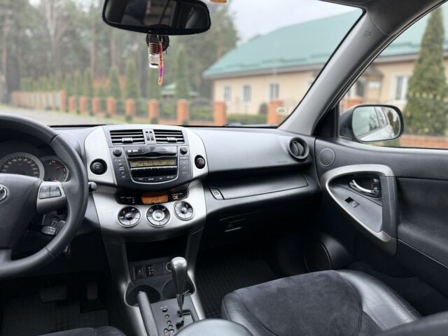 Серый Тойота РАВ 4, объемом двигателя 2.2 л и пробегом 279 тыс. км за 12600 $, фото 13 на Automoto.ua