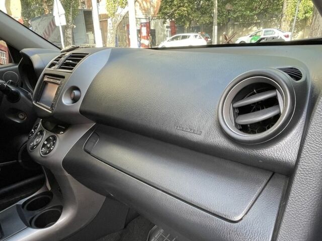 Сірий Тойота РАВ 4, об'ємом двигуна 2.2 л та пробігом 238 тис. км за 9900 $, фото 9 на Automoto.ua