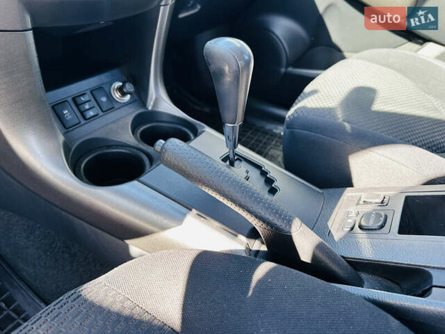 Сірий Тойота РАВ 4, об'ємом двигуна 2 л та пробігом 139 тис. км за 11500 $, фото 18 на Automoto.ua