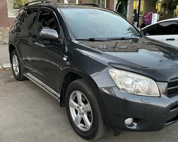 Сірий Тойота РАВ 4, об'ємом двигуна 2.23 л та пробігом 239 тис. км за 9700 $, фото 1 на Automoto.ua