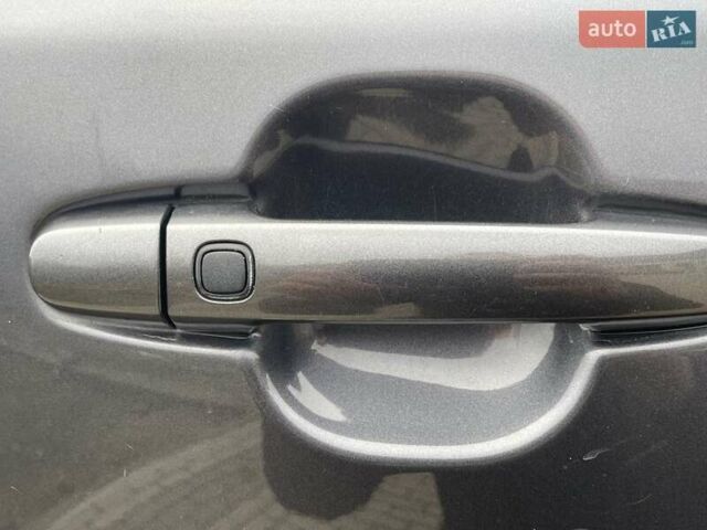 Серый Тойота РАВ 4, объемом двигателя 2.2 л и пробегом 288 тыс. км за 13200 $, фото 29 на Automoto.ua