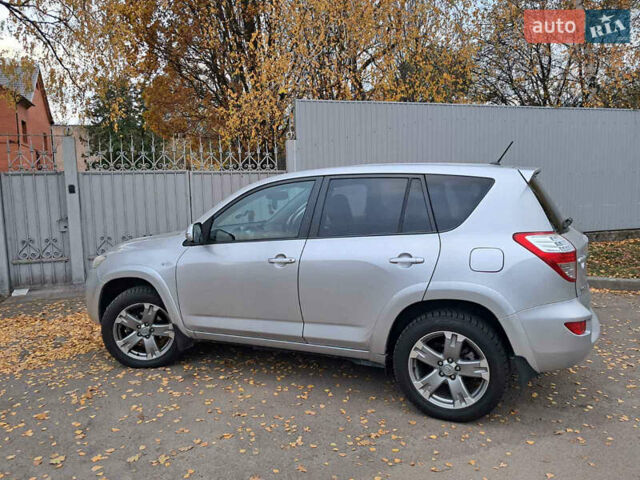 Серый Тойота РАВ 4, объемом двигателя 2.23 л и пробегом 277 тыс. км за 12800 $, фото 13 на Automoto.ua