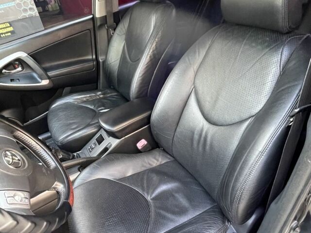 Сірий Тойота РАВ 4, об'ємом двигуна 2.2 л та пробігом 238 тис. км за 9900 $, фото 11 на Automoto.ua