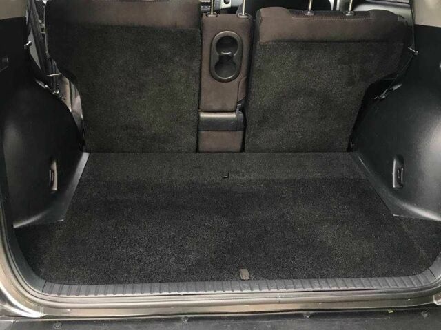 Серый Тойота РАВ 4, объемом двигателя 2.2 л и пробегом 240 тыс. км за 12300 $, фото 16 на Automoto.ua