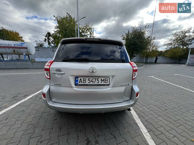 Серый Тойота РАВ 4, объемом двигателя 2.2 л и пробегом 291 тыс. км за 10699 $, фото 7 на Automoto.ua