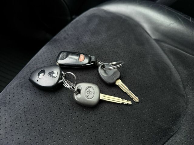 Серый Тойота РАВ 4, объемом двигателя 2.2 л и пробегом 279 тыс. км за 12600 $, фото 21 на Automoto.ua