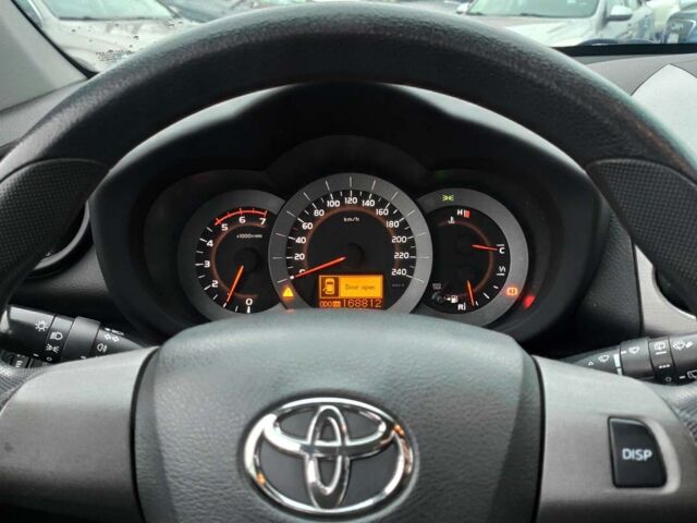 Серый Тойота РАВ 4, объемом двигателя 2.2 л и пробегом 168 тыс. км за 14100 $, фото 11 на Automoto.ua