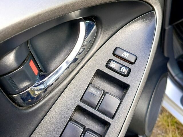 Серый Тойота РАВ 4, объемом двигателя 2.2 л и пробегом 258 тыс. км за 11800 $, фото 5 на Automoto.ua