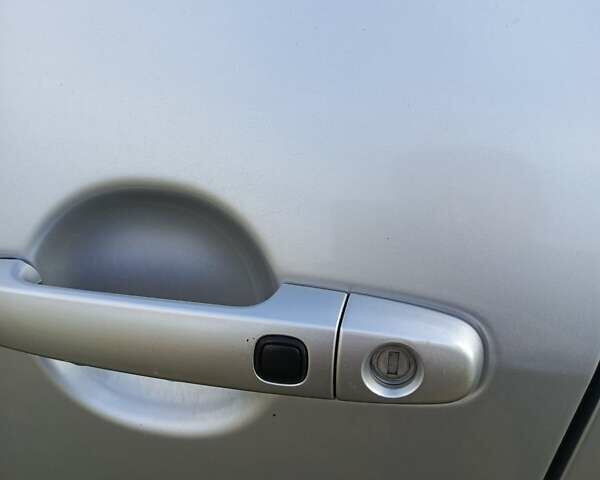 Серый Тойота РАВ 4, объемом двигателя 2.2 л и пробегом 258 тыс. км за 11700 $, фото 2 на Automoto.ua