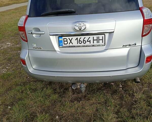 Серый Тойота РАВ 4, объемом двигателя 2.2 л и пробегом 258 тыс. км за 11700 $, фото 11 на Automoto.ua