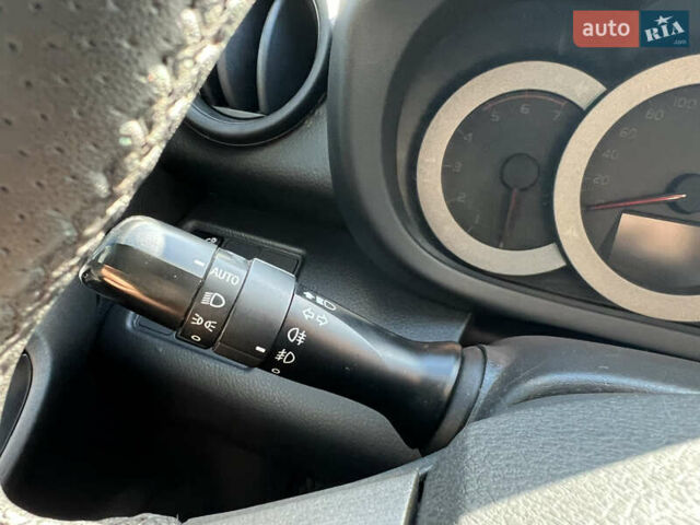 Серый Тойота РАВ 4, объемом двигателя 2.2 л и пробегом 291 тыс. км за 10699 $, фото 28 на Automoto.ua