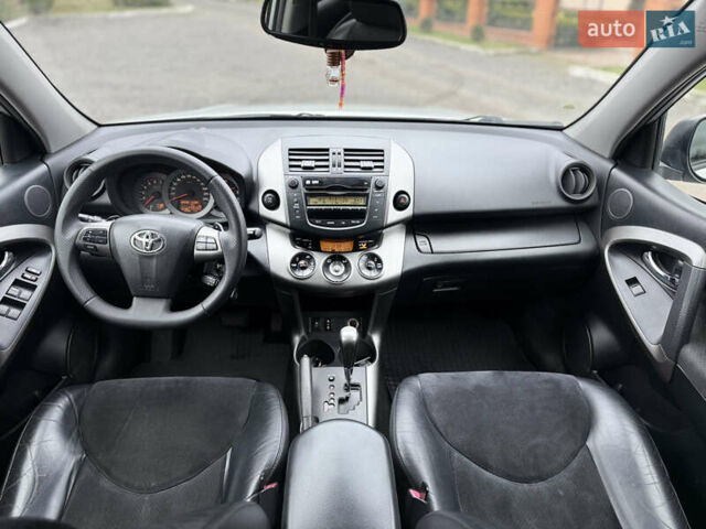 Серый Тойота РАВ 4, объемом двигателя 2.2 л и пробегом 279 тыс. км за 12600 $, фото 20 на Automoto.ua