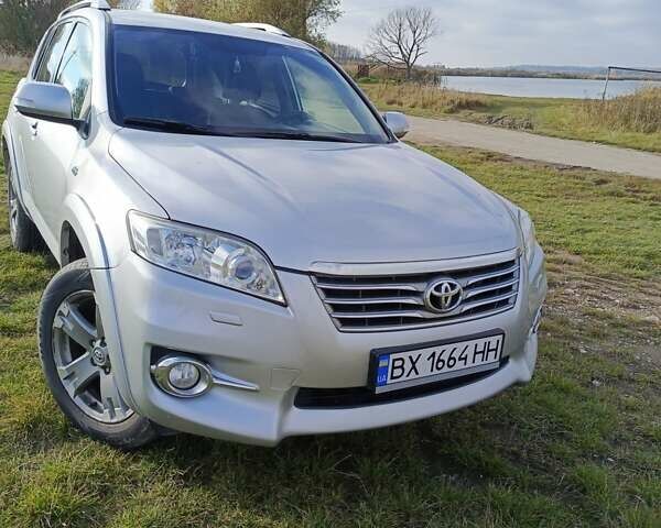 Серый Тойота РАВ 4, объемом двигателя 2.2 л и пробегом 258 тыс. км за 11700 $, фото 6 на Automoto.ua