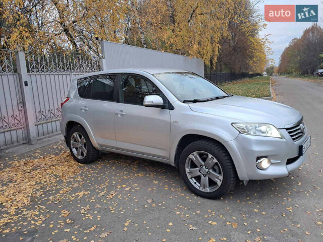 Серый Тойота РАВ 4, объемом двигателя 2.23 л и пробегом 277 тыс. км за 12800 $, фото 5 на Automoto.ua