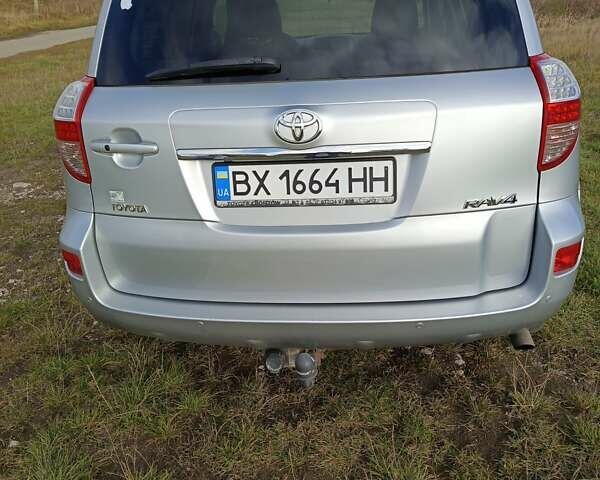 Серый Тойота РАВ 4, объемом двигателя 2.2 л и пробегом 258 тыс. км за 11700 $, фото 17 на Automoto.ua