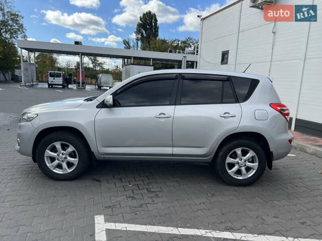 Серый Тойота РАВ 4, объемом двигателя 2.2 л и пробегом 291 тыс. км за 10699 $, фото 4 на Automoto.ua