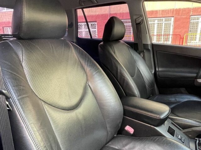 Сірий Тойота РАВ 4, об'ємом двигуна 2.2 л та пробігом 238 тис. км за 9900 $, фото 8 на Automoto.ua