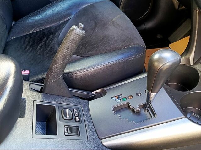 Серый Тойота РАВ 4, объемом двигателя 2.2 л и пробегом 258 тыс. км за 11800 $, фото 9 на Automoto.ua