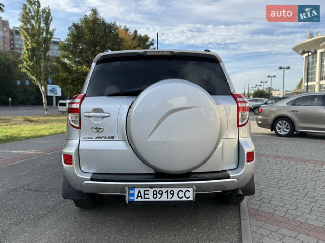 Серый Тойота РАВ 4, объемом двигателя 1.99 л и пробегом 169 тыс. км за 13400 $, фото 6 на Automoto.ua