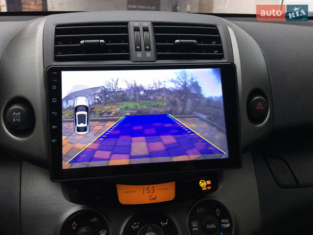 Сірий Тойота РАВ 4, об'ємом двигуна 2 л та пробігом 101 тис. км за 8500 $, фото 7 на Automoto.ua