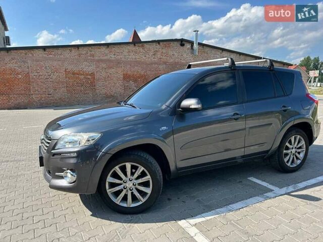 Серый Тойота РАВ 4, объемом двигателя 2.23 л и пробегом 215 тыс. км за 13799 $, фото 21 на Automoto.ua