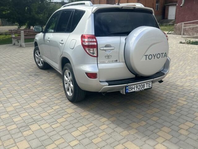 Серый Тойота РАВ 4, объемом двигателя 2.2 л и пробегом 220 тыс. км за 13500 $, фото 5 на Automoto.ua