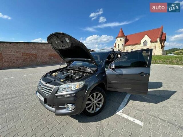 Серый Тойота РАВ 4, объемом двигателя 2.23 л и пробегом 215 тыс. км за 13799 $, фото 45 на Automoto.ua